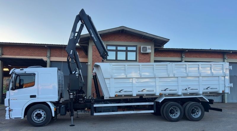 Mercedes-Benz Atego 2426 6×2 (E5) Caçamba 2020/2020 CAMINHÕES & CAMIONETAS PASSO FUNDO / Carros no Vale