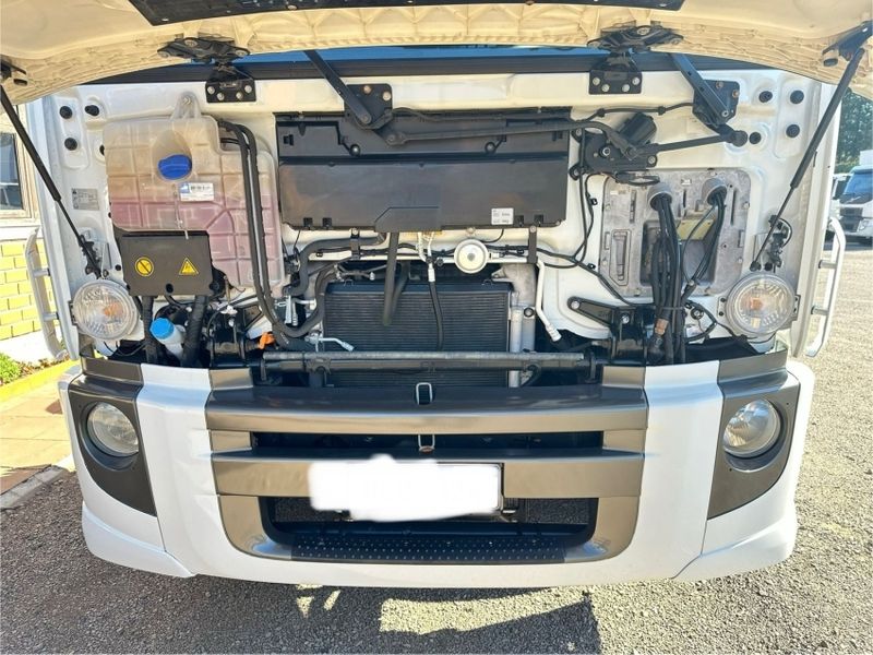Volkswagen 24-280 CRM 8X2 24-280 E Constel 6×2 Graneleiro 2021/2022 CAMINHÕES & CAMIONETAS PASSO FUNDO / Carros no Vale