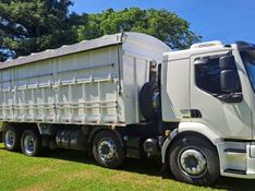 Volvo VM 270 8×2 Caçamba (E5) 2014/2014 CAMINHÕES & CAMIONETAS PASSO FUNDO / Carros no Vale