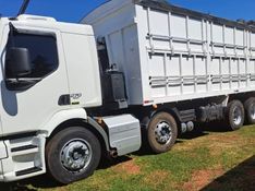 Volvo VM 270 8×2 Caçamba (E5) 2014/2014 CAMINHÕES & CAMIONETAS PASSO FUNDO / Carros no Vale