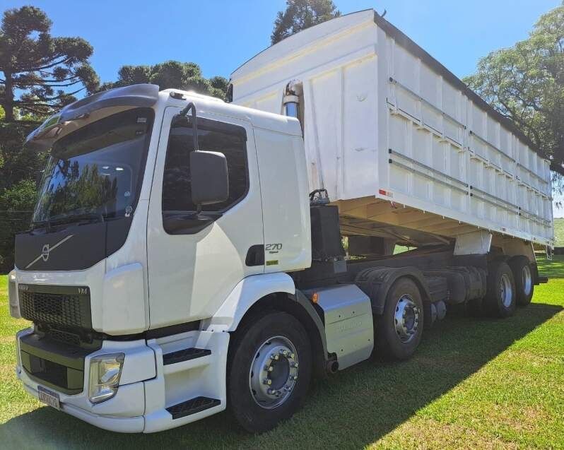 Volvo VM 270 8×2 Caçamba (E5) 2014/2014 CAMINHÕES & CAMIONETAS PASSO FUNDO / Carros no Vale