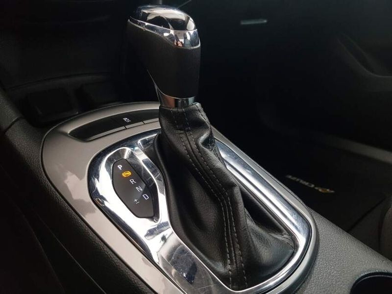 Chevrolet CRUZE 1.4 TURBO LT 16V FLEX 4P AUTOMÁTICO 2017/2018 ADVANT AUTOMÓVEIS CAXIAS DO SUL / Carros no Vale