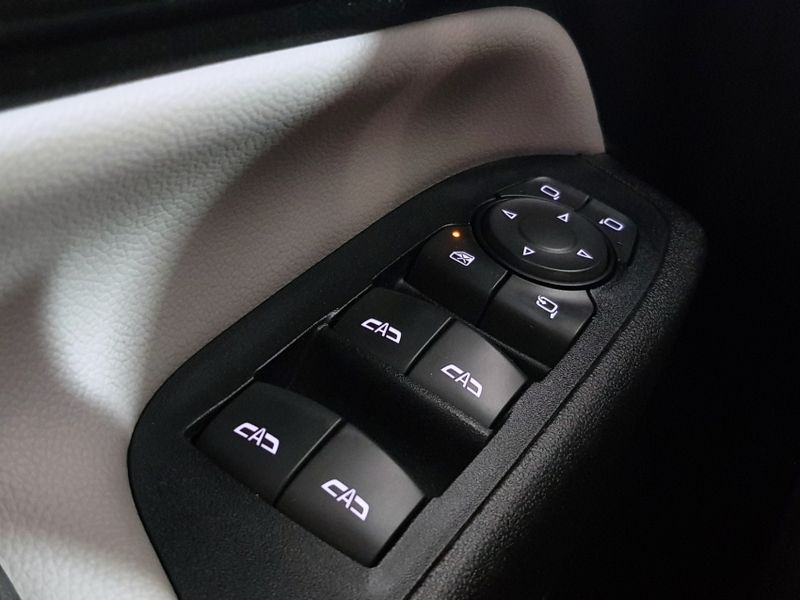 Chevrolet EQUINOX 2.0 16V TURBO GASOLINA PREMIER AWD AUTOMÁTICO 2018/2018 ADVANT AUTOMÓVEIS CAXIAS DO SUL / Carros no Vale