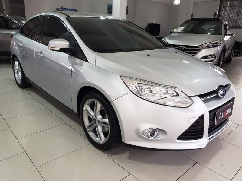 Ford FOCUS 2.0 SE PLUS SEDAN 16V FLEX 4P POWERSHIFT 2013/2014 ADVANT AUTOMÓVEIS CAXIAS DO SUL / Carros no Vale