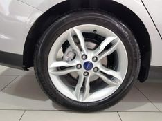 Ford FOCUS 2.0 SE PLUS SEDAN 16V FLEX 4P POWERSHIFT 2013/2014 ADVANT AUTOMÓVEIS CAXIAS DO SUL / Carros no Vale