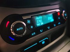 Ford FOCUS 2.0 SE PLUS SEDAN 16V FLEX 4P POWERSHIFT 2013/2014 ADVANT AUTOMÓVEIS CAXIAS DO SUL / Carros no Vale