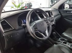 Hyundai TUCSON 1.6 16V T-GDI GASOLINA GL ECOSHIFT 2017/2018 ADVANT AUTOMÓVEIS CAXIAS DO SUL / Carros no Vale