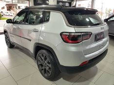 JEEP COMPASS 2.0 16V FLEX LIMITED AUTOMÁTICO 2018/2018 ADVANT AUTOMÓVEIS CAXIAS DO SUL / Carros no Vale