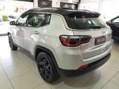 JEEP COMPASS 2.0 16V FLEX LIMITED AUTOMÁTICO 2018/2018 ADVANT AUTOMÓVEIS CAXIAS DO SUL / Carros no Vale