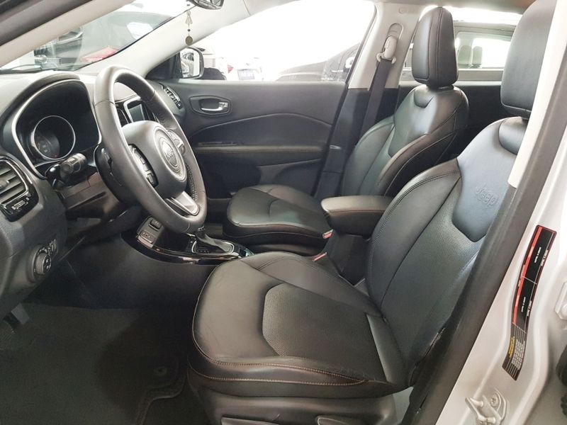JEEP COMPASS 2.0 16V FLEX LIMITED AUTOMÁTICO 2018/2018 ADVANT AUTOMÓVEIS CAXIAS DO SUL / Carros no Vale