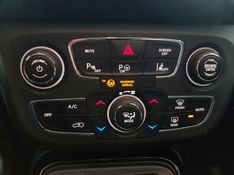 JEEP COMPASS 2.0 16V FLEX LIMITED AUTOMÁTICO 2018/2018 ADVANT AUTOMÓVEIS CAXIAS DO SUL / Carros no Vale