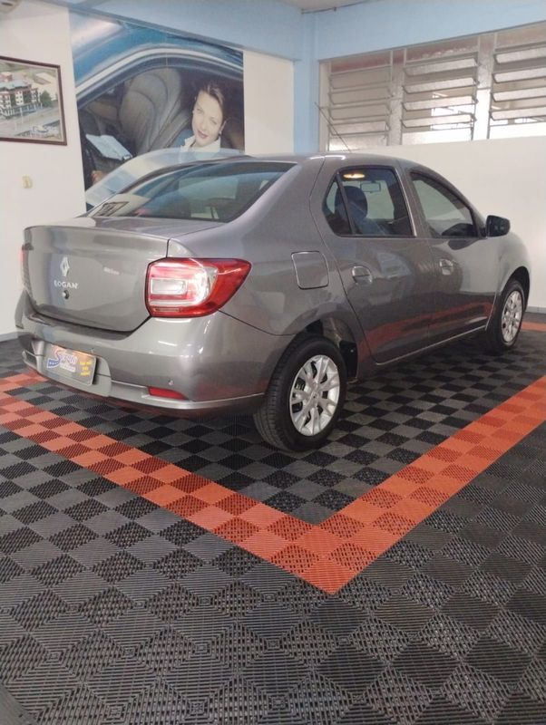 Renault LOGAN ZEN 1.6 2022/2022 SÉRGIO VEÍCULOS TEUTÔNIA / Carros no Vale