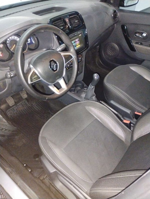 Renault LOGAN ZEN 1.6 2022/2022 SÉRGIO VEÍCULOS TEUTÔNIA / Carros no Vale