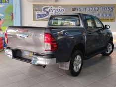 Toyota HILUX CD SR 4X4 2.8 TDI 2017/2017 SÉRGIO VEÍCULOS TEUTÔNIA / Carros no Vale