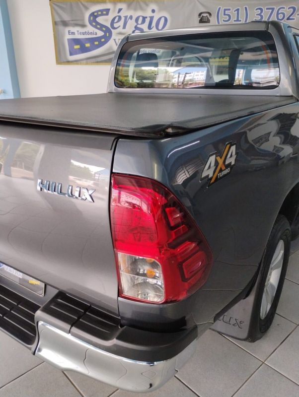 Toyota HILUX CD SR 4X4 2.8 TDI 2017/2017 SÉRGIO VEÍCULOS TEUTÔNIA / Carros no Vale