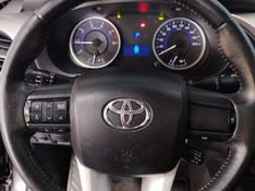 Toyota HILUX CD SR 4X4 2.8 TDI 2017/2017 SÉRGIO VEÍCULOS TEUTÔNIA / Carros no Vale