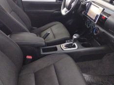 Toyota HILUX CD SR 4X4 2.8 TDI 2017/2017 SÉRGIO VEÍCULOS TEUTÔNIA / Carros no Vale