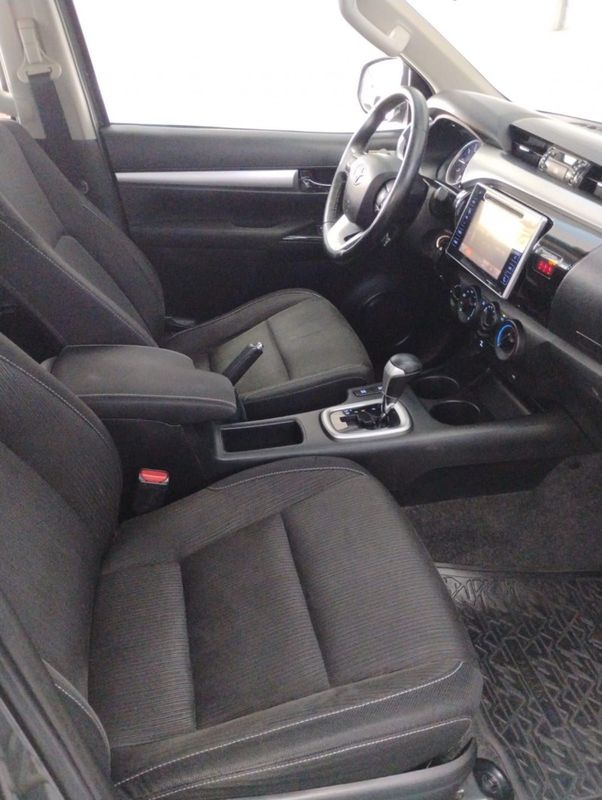 Toyota HILUX CD SR 4X4 2.8 TDI 2017/2017 SÉRGIO VEÍCULOS TEUTÔNIA / Carros no Vale