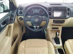 Volkswagen TIGUAN 2.0 TSI 16V TURBO GASOLINA 4P TIPTRONIC 2013/2014 ADVANT AUTOMÓVEIS CAXIAS DO SUL / Carros no Vale