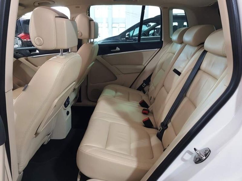 Volkswagen TIGUAN 2.0 TSI 16V TURBO GASOLINA 4P TIPTRONIC 2013/2014 ADVANT AUTOMÓVEIS CAXIAS DO SUL / Carros no Vale