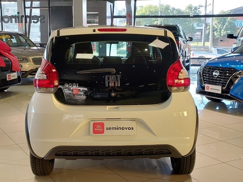 Fiat MOBI 1.0 EVO FLEX LIKE MANUAL 2023/2024 BETIOLO NOVOS E SEMINOVOS LAJEADO / Carros no Vale