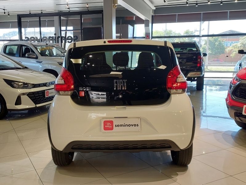 Fiat MOBI 1.0 EVO FLEX LIKE MANUAL 2020/2021 BETIOLO NOVOS E SEMINOVOS LAJEADO / Carros no Vale