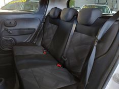 Fiat MOBI 1.0 EVO FLEX LIKE MANUAL 2023/2024 BETIOLO NOVOS E SEMINOVOS LAJEADO / Carros no Vale