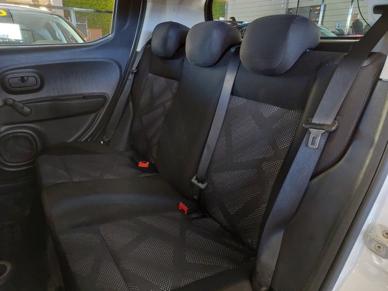 Fiat MOBI 1.0 EVO FLEX LIKE MANUAL 2020/2021 BETIOLO NOVOS E SEMINOVOS LAJEADO / Carros no Vale