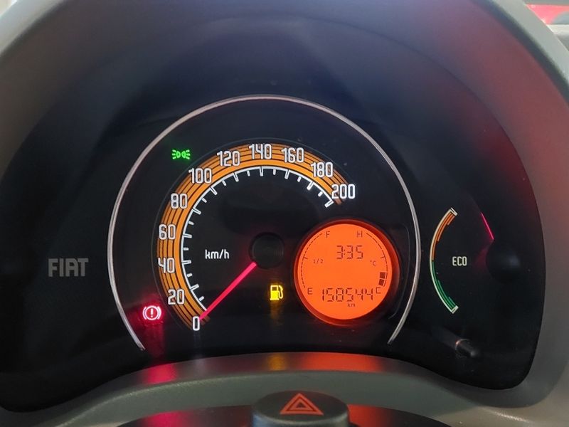 Fiat UNO 1.0 EVO VIVACE 8V FLEX 4P MANUAL 2013/2014 BETIOLO NOVOS E SEMINOVOS LAJEADO / Carros no Vale