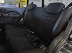 Fiat UNO 1.0 EVO VIVACE 8V FLEX 4P MANUAL 2013/2014 BETIOLO NOVOS E SEMINOVOS LAJEADO / Carros no Vale