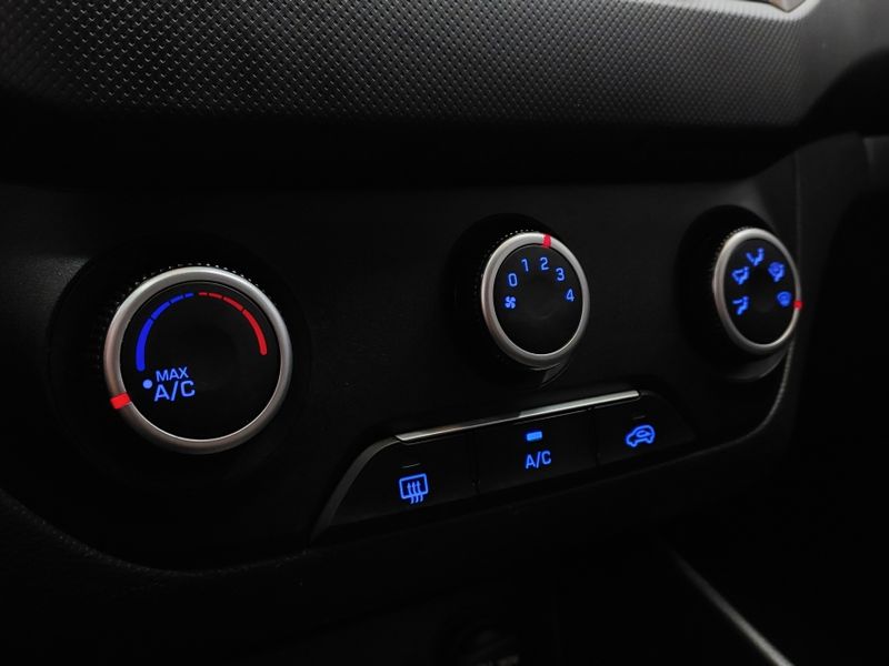 Hyundai CRETA 1.6 16V FLEX ACTION AUTOMÁTICO 2021/2022 BETIOLO NOVOS E SEMINOVOS LAJEADO / Carros no Vale