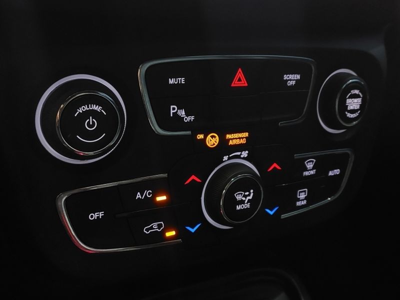 JEEP COMPASS 2.0 16V FLEX LONGITUDE AUTOMÁTICO 2018/2018 BETIOLO NOVOS E SEMINOVOS LAJEADO / Carros no Vale