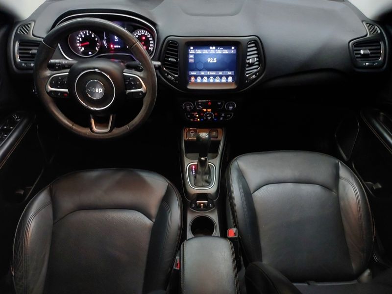 JEEP COMPASS 2.0 16V FLEX LONGITUDE AUTOMÁTICO 2018/2018 BETIOLO NOVOS E SEMINOVOS LAJEADO / Carros no Vale