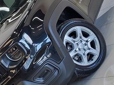 JEEP RENEGADE 1.3 T270 TURBO FLEX AT6 2023/2024 BETIOLO NOVOS E SEMINOVOS LAJEADO / Carros no Vale