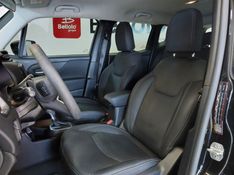 JEEP RENEGADE 1.3 T270 TURBO FLEX AT6 2023/2024 BETIOLO NOVOS E SEMINOVOS LAJEADO / Carros no Vale