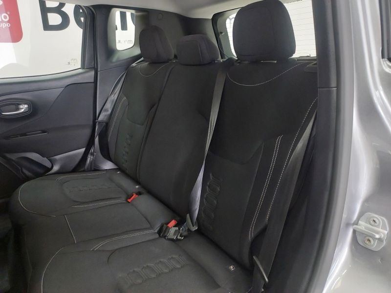 JEEP RENEGADE 1.3 T270 TURBO FLEX AT6 2023/2024 BETIOLO NOVOS E SEMINOVOS LAJEADO / Carros no Vale
