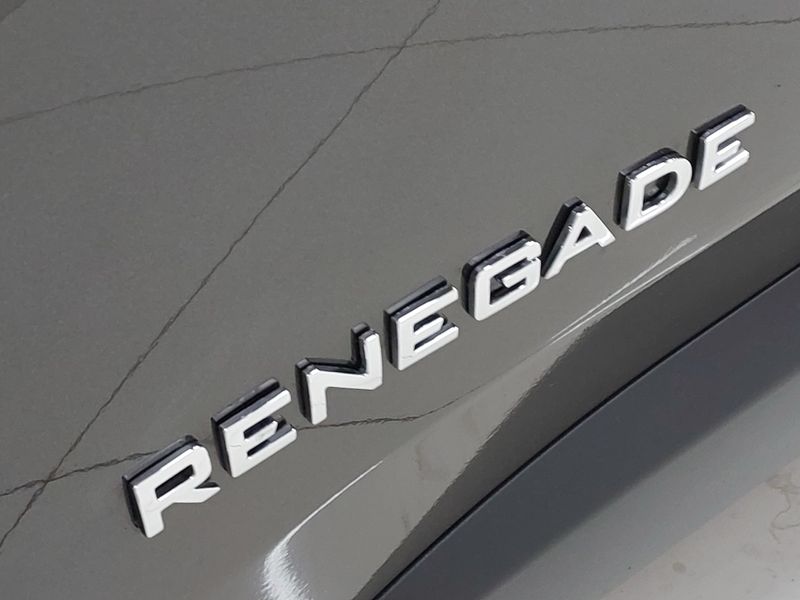 JEEP RENEGADE 1.3 T270 TURBO FLEX LONGITUDE AT6 2022/2022 BETIOLO NOVOS E SEMINOVOS LAJEADO / Carros no Vale