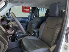 JEEP RENEGADE 1.3 T270 TURBO FLEX LONGITUDE AT6 2024/2025 BETIOLO NOVOS E SEMINOVOS LAJEADO / Carros no Vale