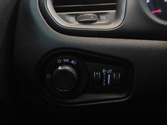 JEEP RENEGADE 1.3 T270 TURBO FLEX SPORT AT6 2022/2023 BETIOLO NOVOS E SEMINOVOS LAJEADO / Carros no Vale