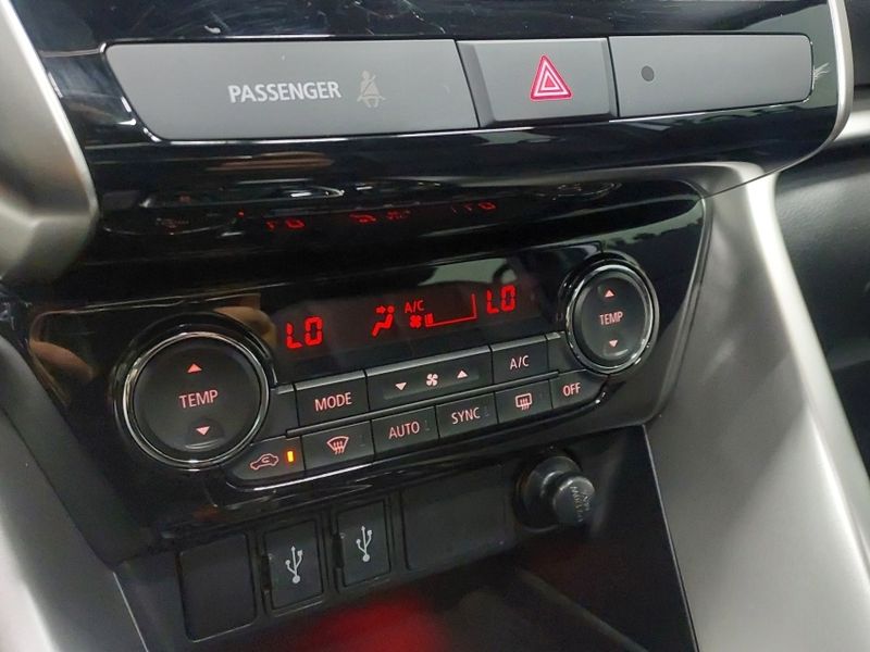 Mitsubishi ECLIPSE CROSS 1.5 MIVEC TURBO GASOLINA HPE-S CVT 2024/2025 BETIOLO NOVOS E SEMINOVOS LAJEADO / Carros no Vale