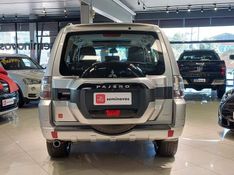 Mitsubishi PAJERO 3.2 HPE 4X4 7 LUGARES 16V TURBO INTERCOOLER DIESEL 4P AUTOMÁTICO 2018/2019 BETIOLO NOVOS E SEMINOVOS LAJEADO / Carros no Vale