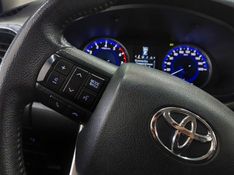 Toyota HILUX 2.7 SRV 4X2 CD 16V FLEX 4P AUTOMÁTICO 2016/2017 BETIOLO NOVOS E SEMINOVOS LAJEADO / Carros no Vale