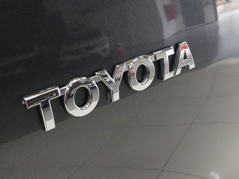 Toyota HILUX 2.7 SRV 4X2 CD 16V FLEX 4P AUTOMÁTICO 2016/2017 BETIOLO NOVOS E SEMINOVOS LAJEADO / Carros no Vale