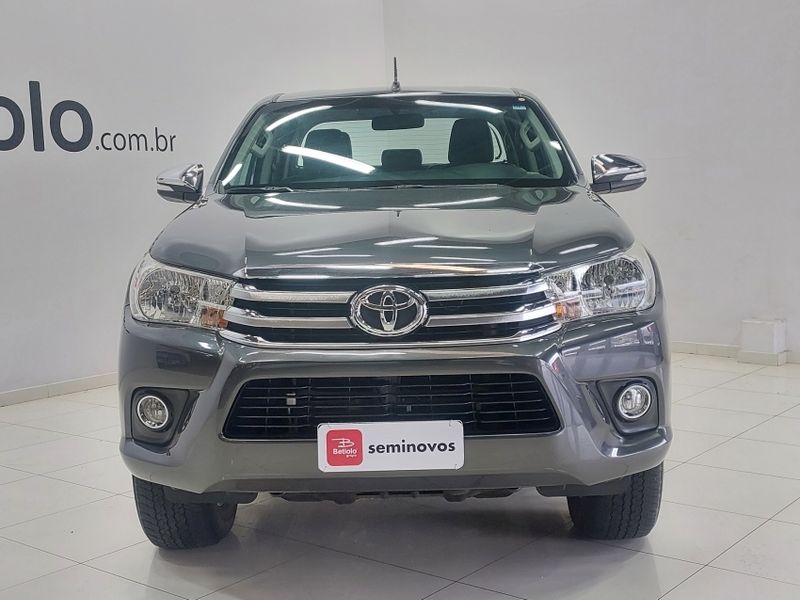 Toyota HILUX 2.7 SRV 4X2 CD 16V FLEX 4P AUTOMÁTICO 2016/2017 BETIOLO NOVOS E SEMINOVOS LAJEADO / Carros no Vale