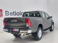 Toyota HILUX 2.7 SRV 4X2 CD 16V FLEX 4P AUTOMÁTICO 2016/2017 BETIOLO NOVOS E SEMINOVOS LAJEADO / Carros no Vale