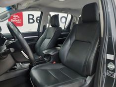 Toyota HILUX 2.7 SRV 4X2 CD 16V FLEX 4P AUTOMÁTICO 2016/2017 BETIOLO NOVOS E SEMINOVOS LAJEADO / Carros no Vale