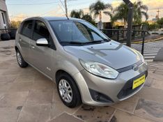 Ford Fiesta 1.6 8V /Class 8V 2013/2013 ATUAL VEÍCULOS VISTA ALEGRE DO PRATA / Carros no Vale