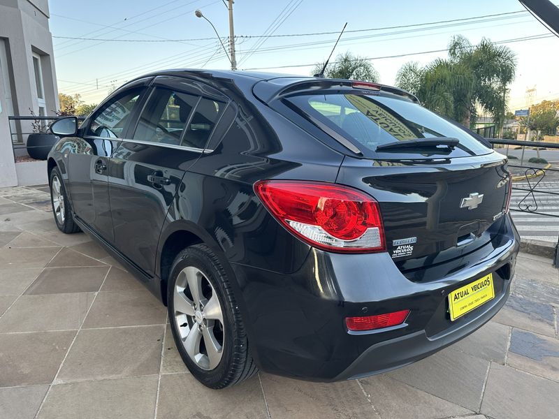 CHEVROLET CRUZE HB Sport LT 1.8 16V FlexP Mec 2013/2013 ATUAL VEÍCULOS VISTA ALEGRE DO PRATA / Carros no Vale