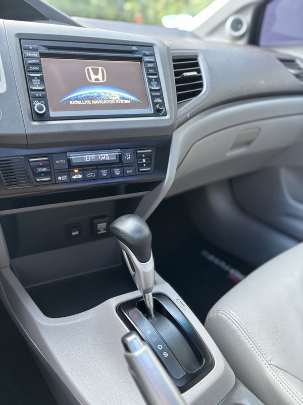 Honda Civic Sedan EXS 1.8/ 16V 2012/2013 ATUAL VEÍCULOS VISTA ALEGRE DO PRATA / Carros no Vale