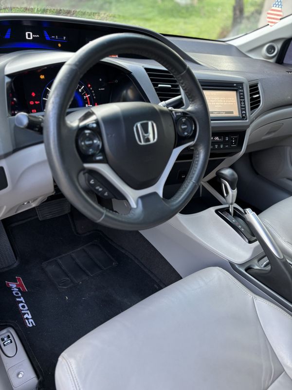 Honda Civic Sedan EXS 1.8/ 16V 2012/2013 ATUAL VEÍCULOS VISTA ALEGRE DO PRATA / Carros no Vale